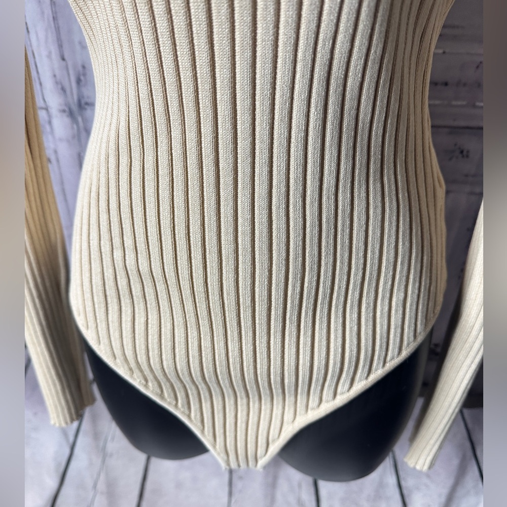 Sweater body suit - Picture 4 of 7